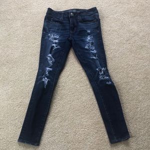 Size 2 American Eagle Jegging, destroyed, cute!